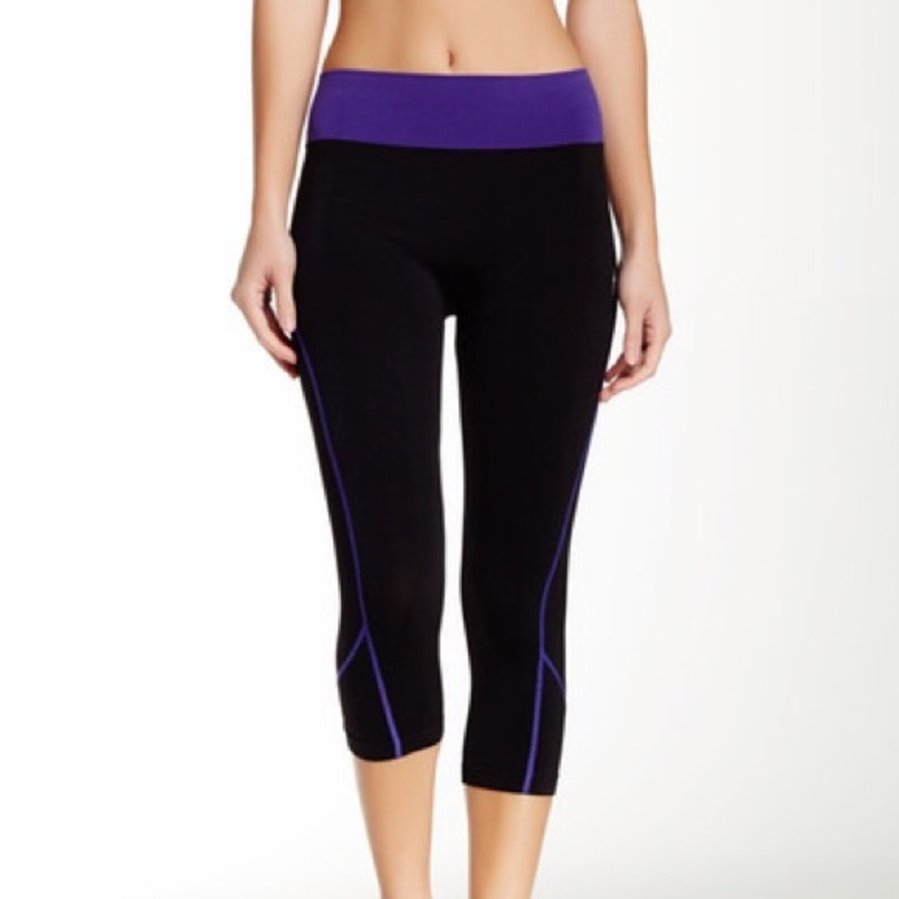 Electric Yoga purple contrast stitch capri